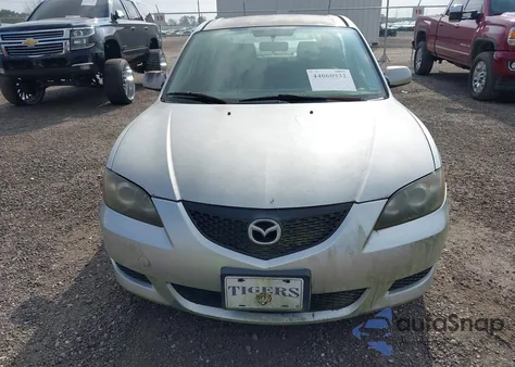 2005 Mazda Mazda3 I z USA, uszkodzony, nr VIN JM1BK12F451282509